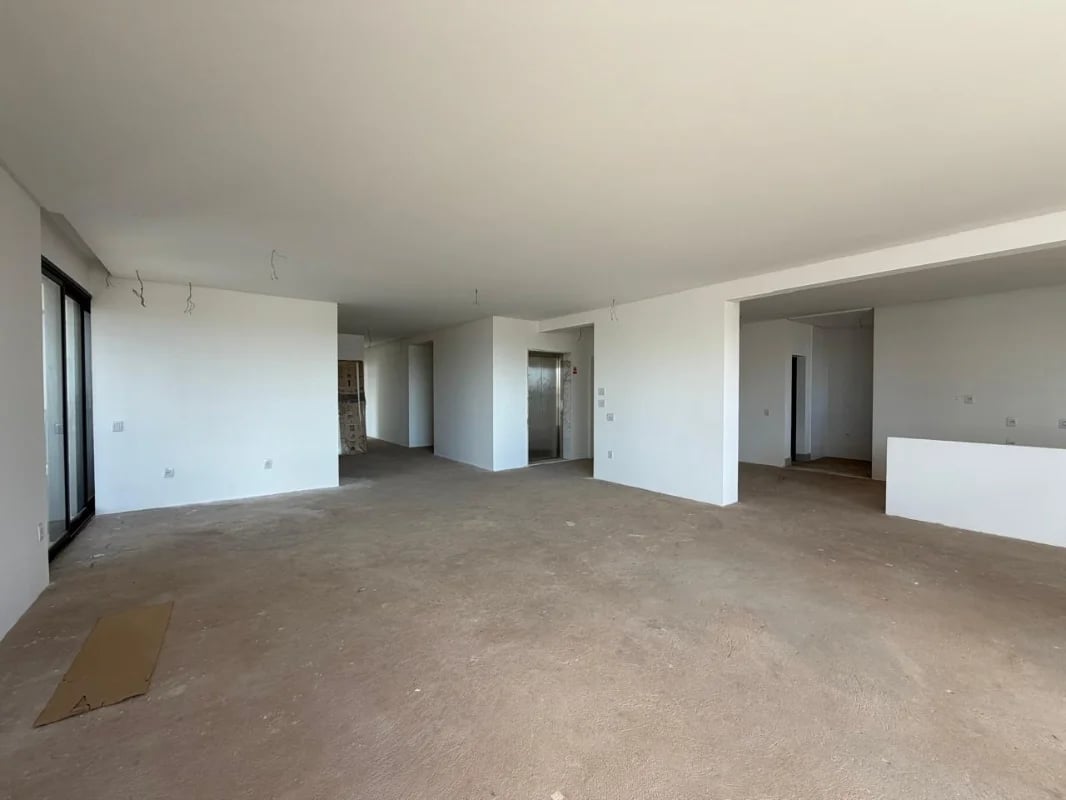 Apartamento à Venda no Setor Oeste - Legend Praça do Sol - Imagem 1