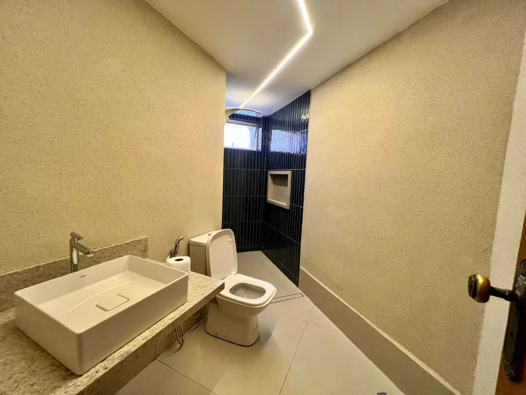 Apartamento à Venda no Edifício Biarritz - 180m² e 3 Quartos no Setor Bueno - Imagem 1