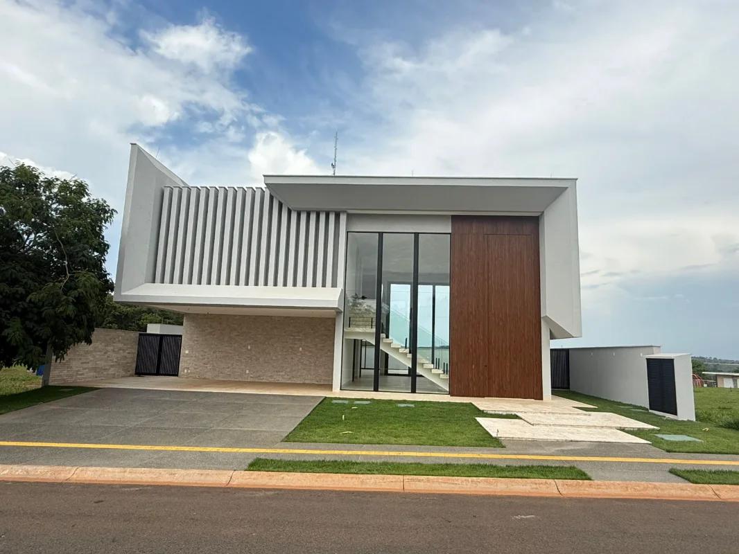 Fachada do Sobrado em Condomínio Fechado em Goiânia: Luxo e Segurança no Plateau D’or Privilege