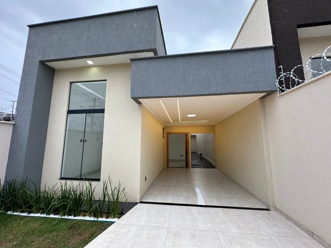 Casa à Venda em Aparecida de Goiânia - Imagem 1