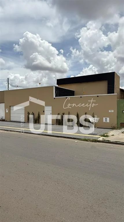 Casa Alto Padrão Reformada à Venda no Bairro Cardoso I - Imagem 1