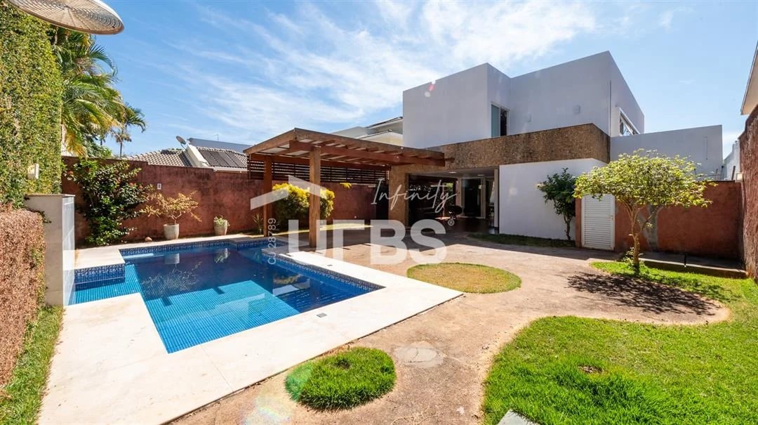 Sobrado de Alto Padrão com 3 Suítes – Jardins Atenas - Imagem 1