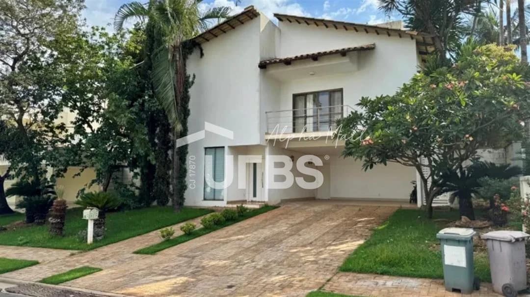 Fachada do Sobrado à Venda no Alphaville Goiás, Sofisticação e Praticidade.