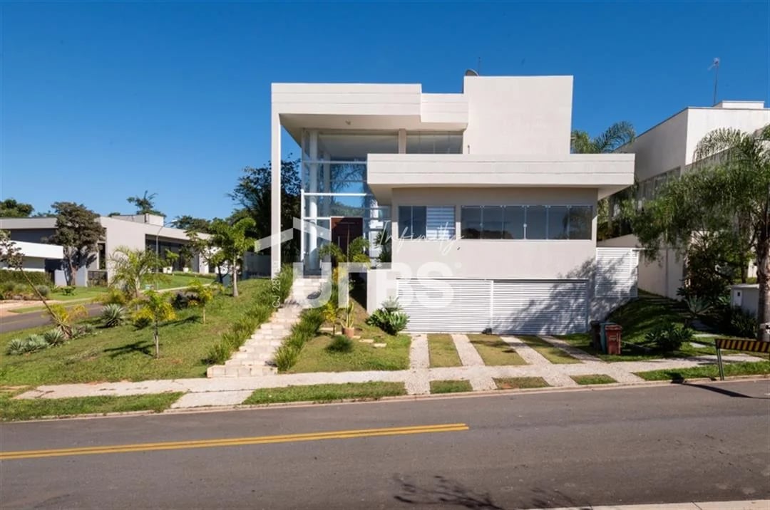 Casa à Venda no Alphaville Araguaia – Goiânia - Imagem 1