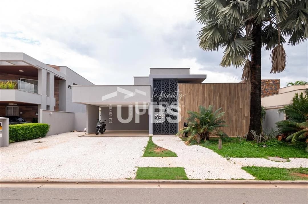 Fachada do Casa de Condomínio no Alphaville Goiás - 4 quartos, sendo 4 suítes