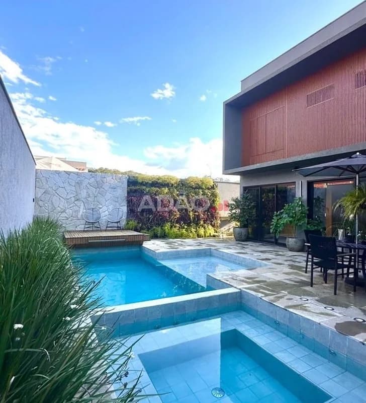 Fachada do Sobrado de Alto Padrão no Jardins França | 293m² | 4 Suítes | Piscina Aquecid