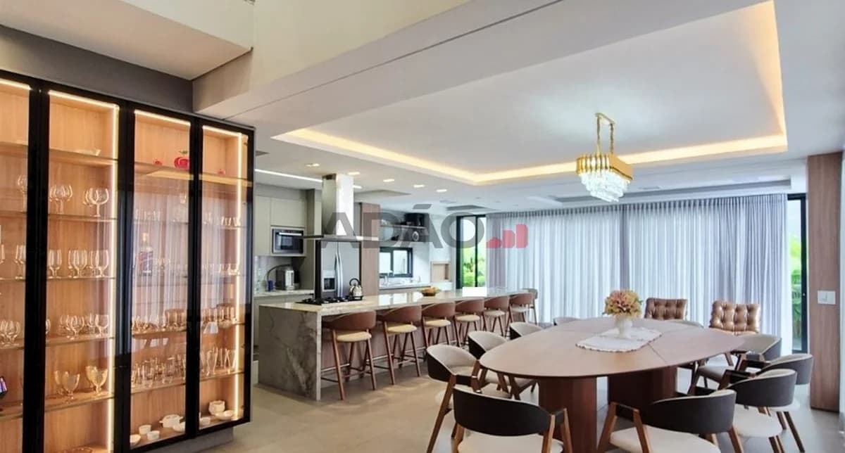 Fachada do Casa de Alto Padrão no Jardins França | 294m² | 4 Suítes | Mobiliado