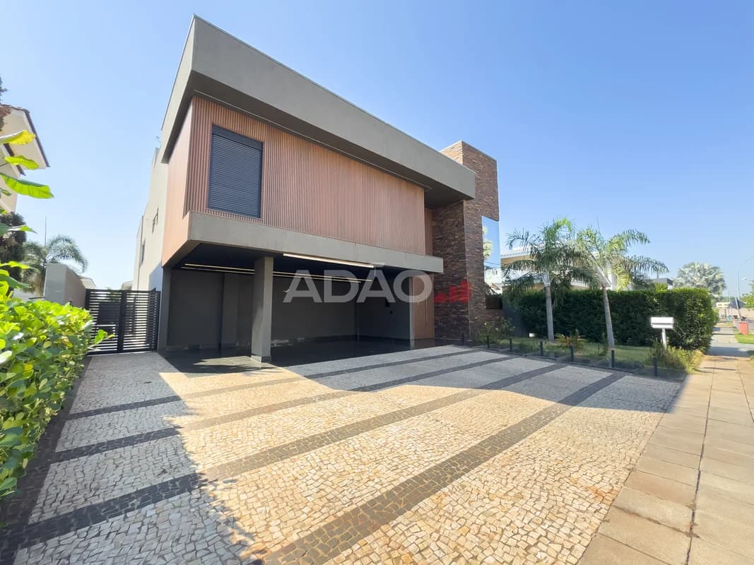 Fachada do Sobrado no Residencial Granville | 333 m², 5 Suítes e Piscina