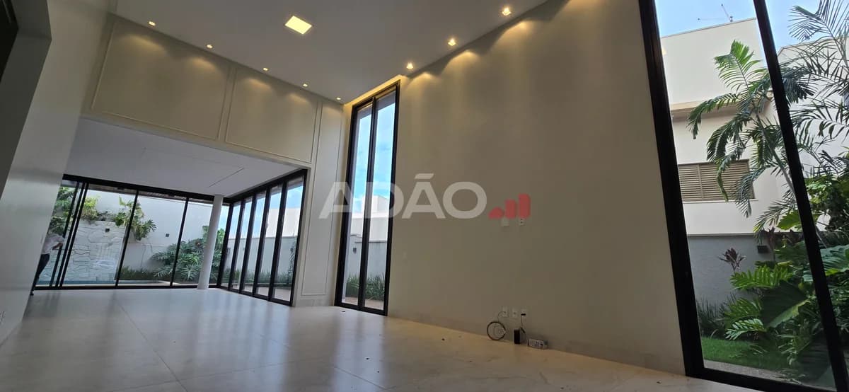 Fachada do Casa Térrea no Portal do Sol Golfe Garden | 290m² | 3 Suítes | Goiânia
