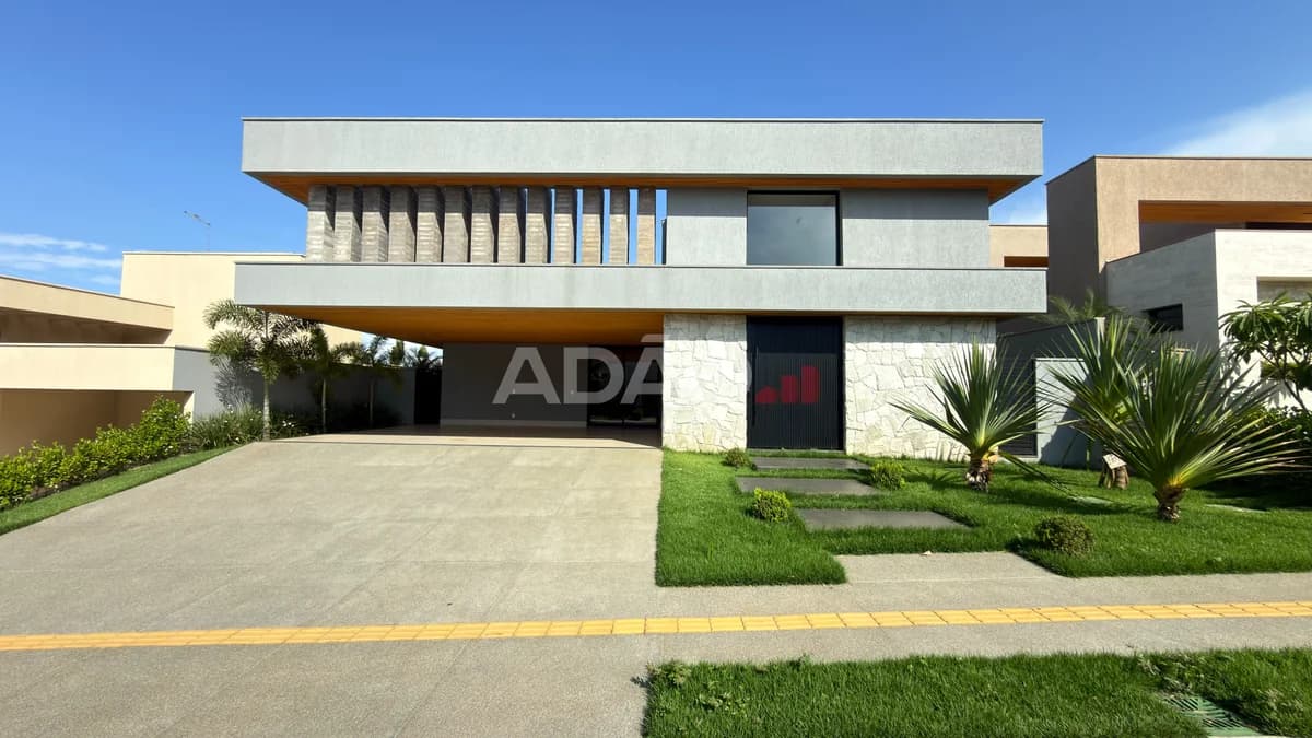Fachada do Casa Térrea no Jardins Milão | 351 m², 4 Suítes e Piscina Aquecida