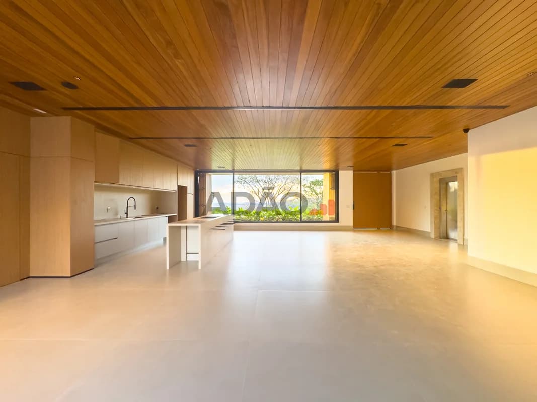 Fachada do Casa de Alto Padrão no Aldeia do Vale | 645 m², 4 Suítes e Automação