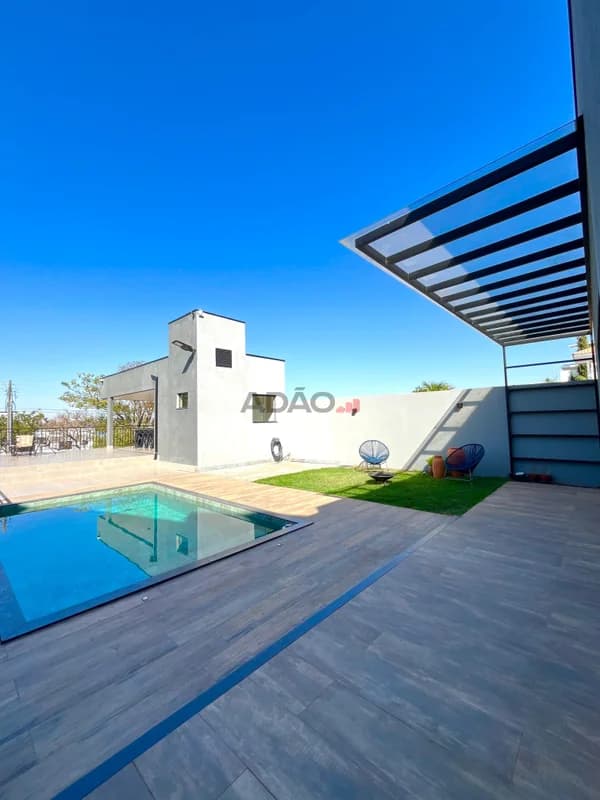 Fachada do Casa 3 Suítes em Caldas Novas | 238 m², Piscina Aquecida e Porteira Fechada