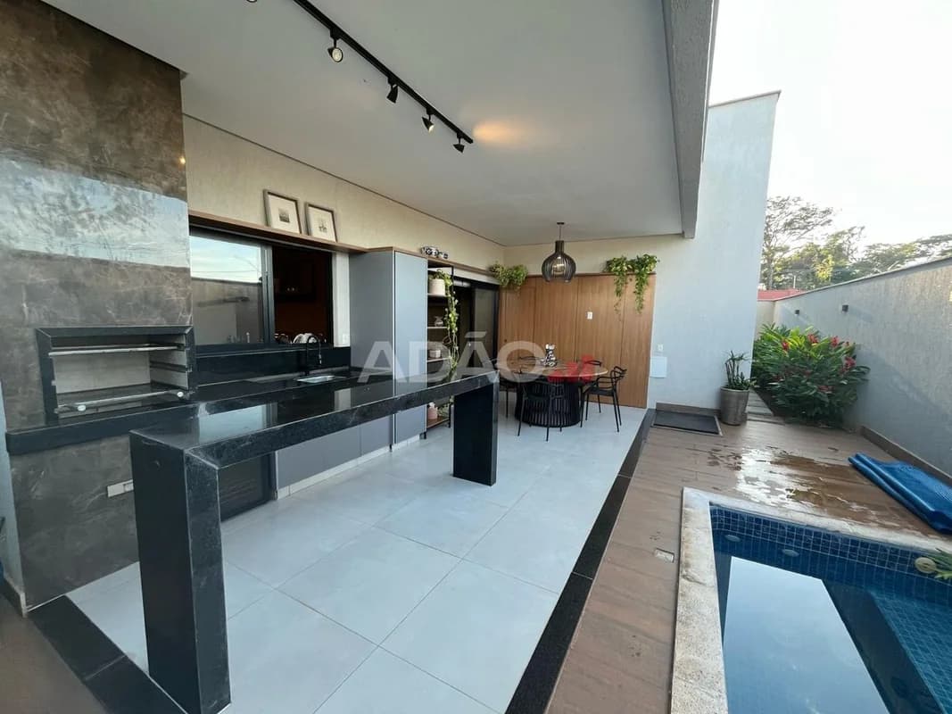 Fachada do Casa Mobiliada no Jardins Bolonha | 172 m², 3 Suítes e Piscina Aquecida