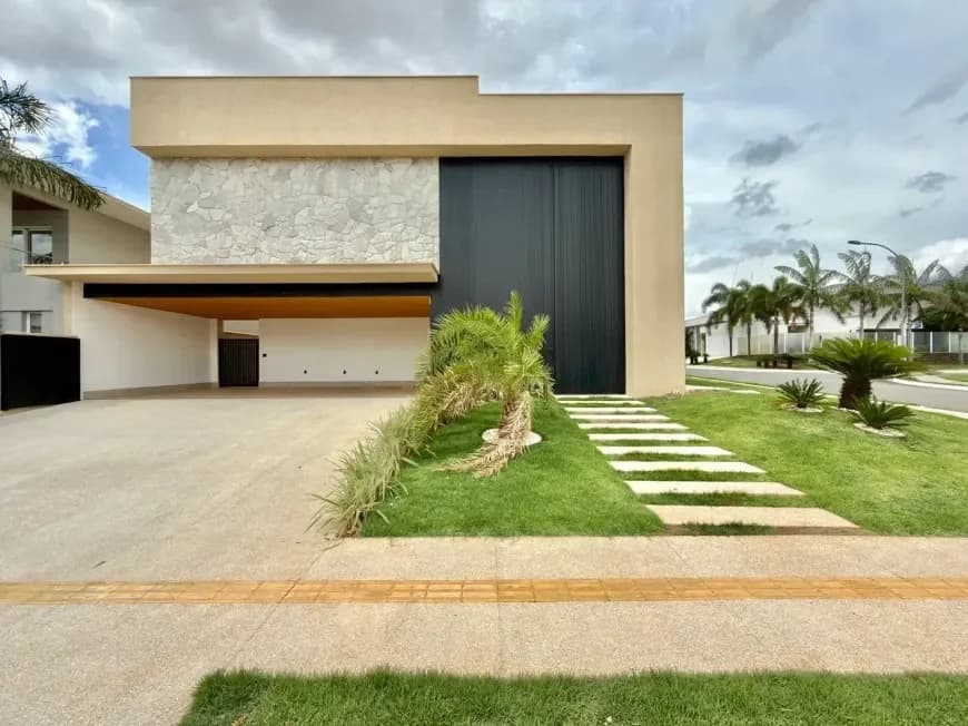 Fachada do Casa em condomínio no Jardins Atenas, Goiânia | 509m² | 5 Suítes | Piscina aquecida