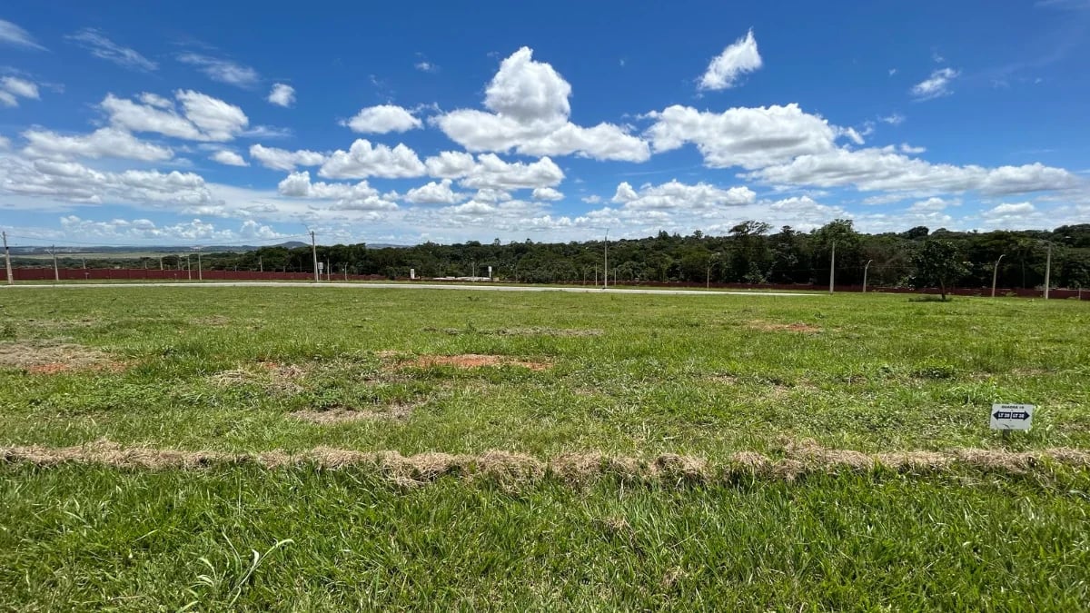 Lote à Venda no Solaris Laguna em Senador Canedo - Imagem 1