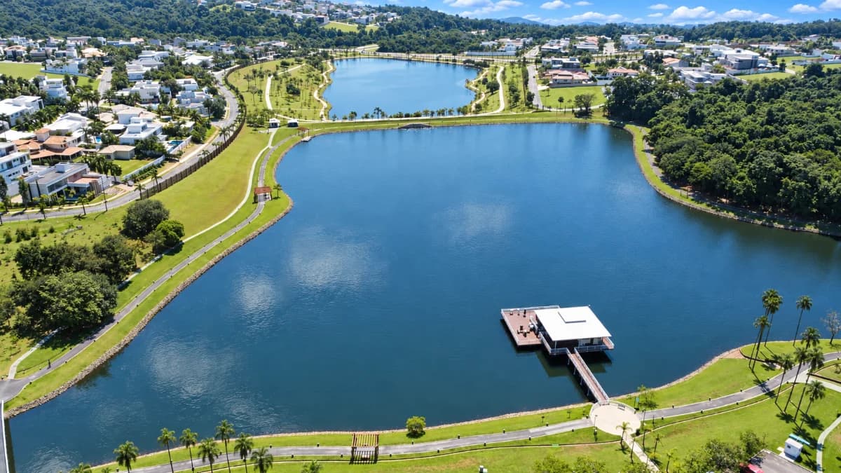 Fachada do Lote no Exclusivo Alphaville Cruzeiro do Sul, Goiânia | 800m² | Próximo aos Lagos