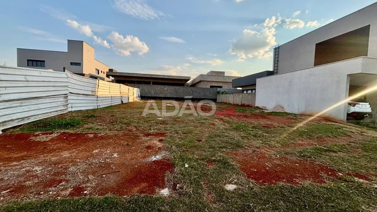 Fachada do Terreno no Jardins França | 407m² | Plano