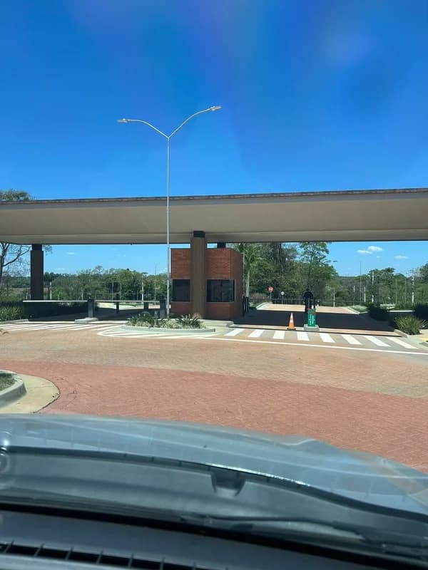 Fachada do Terreno no Jardins Amsterdã, Goiânia | 360m² | Lote amplo | Condomínio fechado