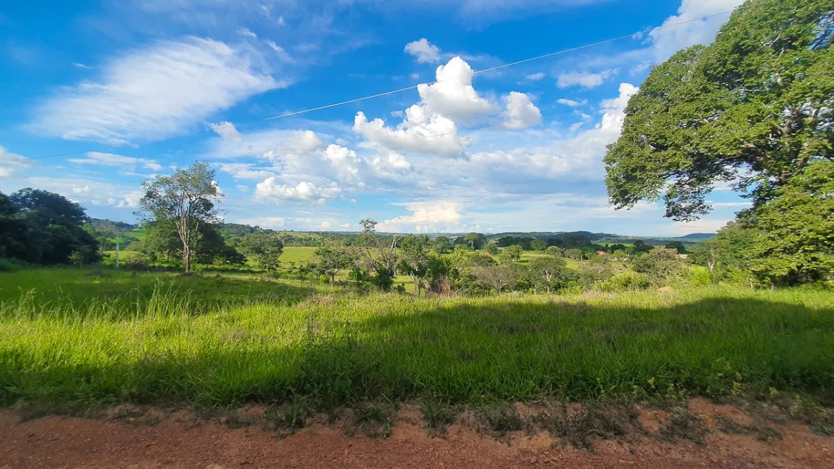 CHÁCARA DE 36.000M² A 2KM DE NERÓPOLIS - Imagem 1